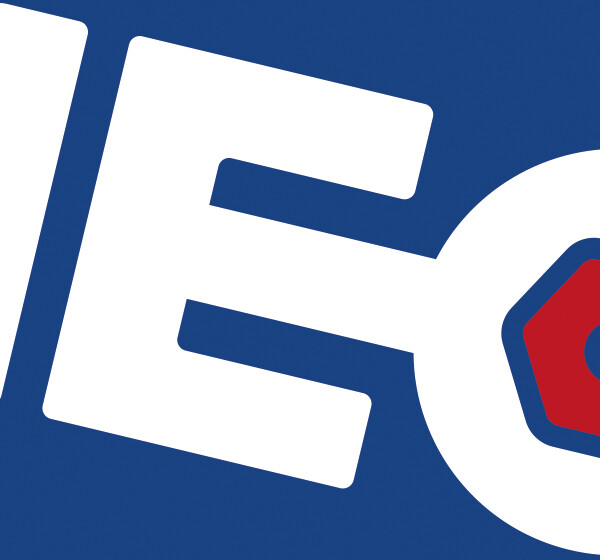 <span>Car Mechanic Branding</span><i>→</i>